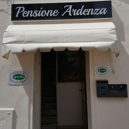 Albergo Pensione Ardenza Self Check-In Ливорно Екстериор снимка