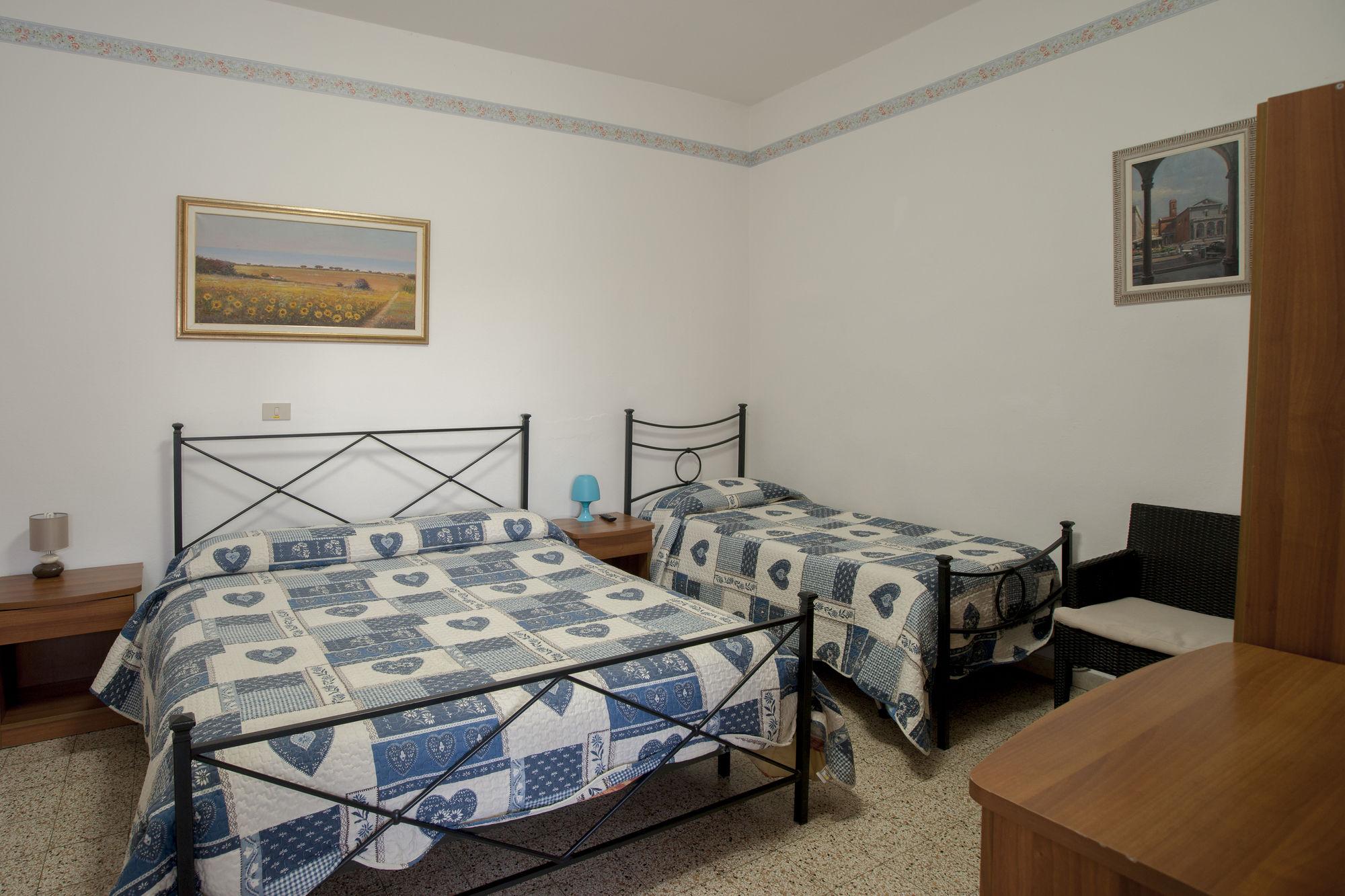 Albergo Pensione Ardenza Self Check-In Ливорно Екстериор снимка