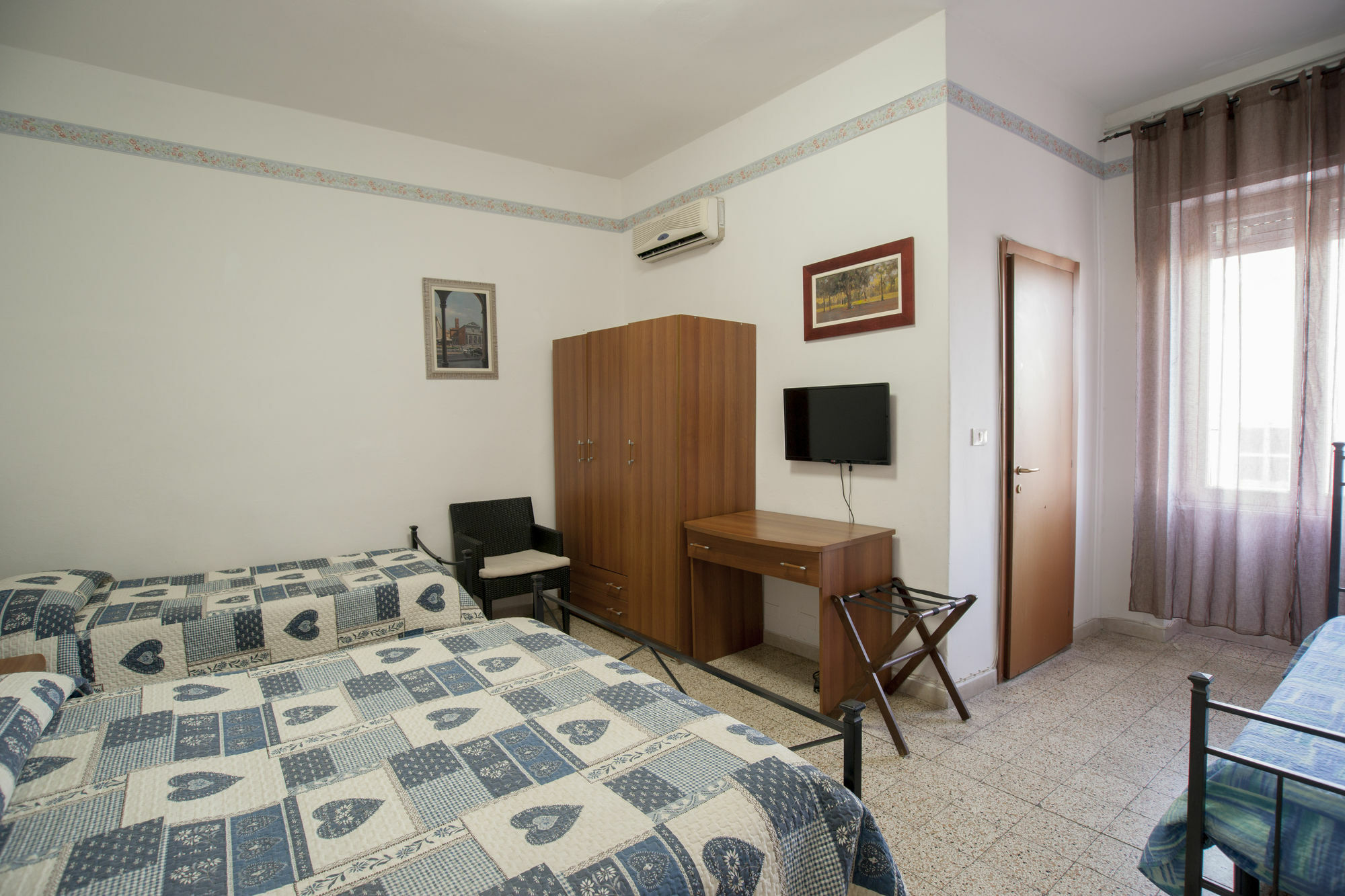 Albergo Pensione Ardenza Self Check-In Ливорно Екстериор снимка